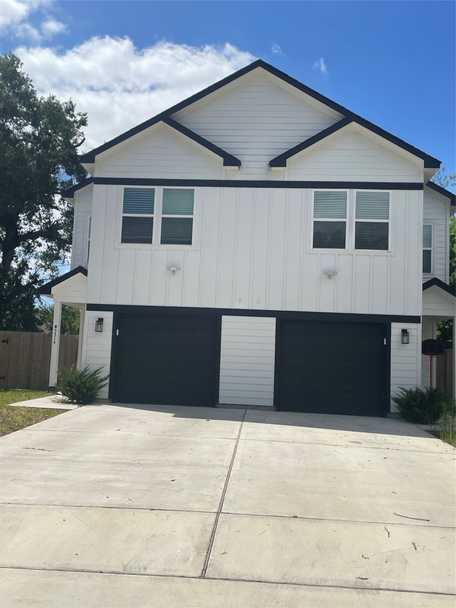 5314 Longmeadow Street B Houston TX 77033