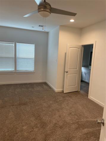 5314 Longmeadow Street B Houston TX 77033