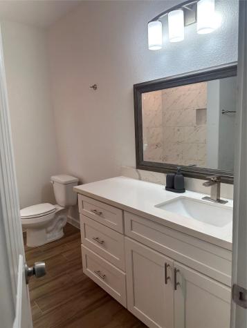 5314 Longmeadow Street B Houston TX 77033