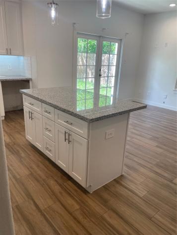 5314 Longmeadow Street B Houston TX 77033