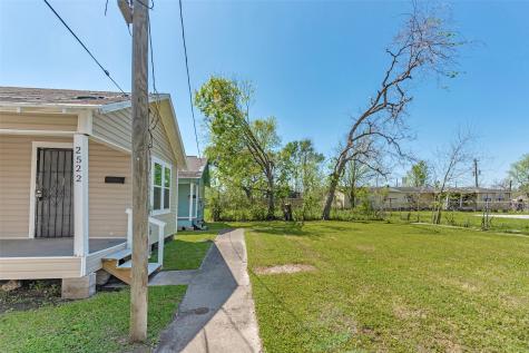 2522 Campbell Street Houston TX 77026
