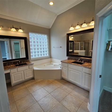 3010 Park Bend Drive Friendswood TX 77546