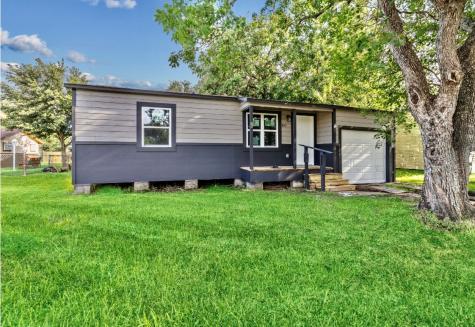 805 19th Avenue N Texas City TX 77590