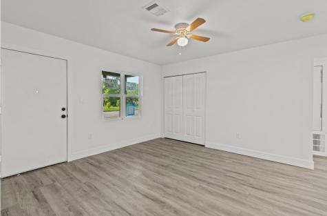 805 19th Avenue N Texas City TX 77590