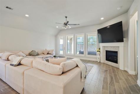 100 Wake Valley Court Conroe TX 77304