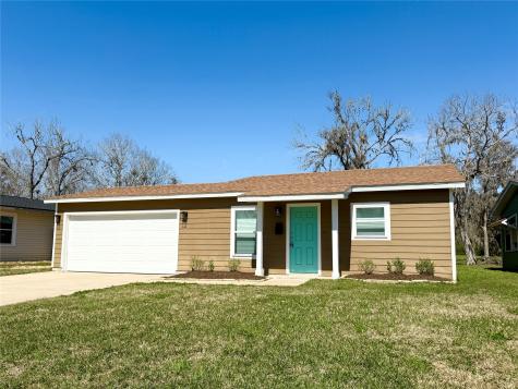 417 Winding Way Street Lake Jackson TX 77566