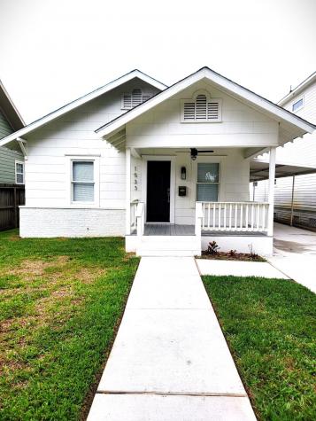1533 Harvard Street Houston TX 77008