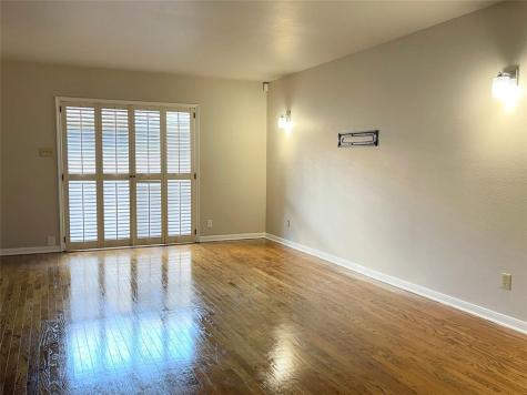 727 Bunker Hill Road 9 Houston TX 77024
