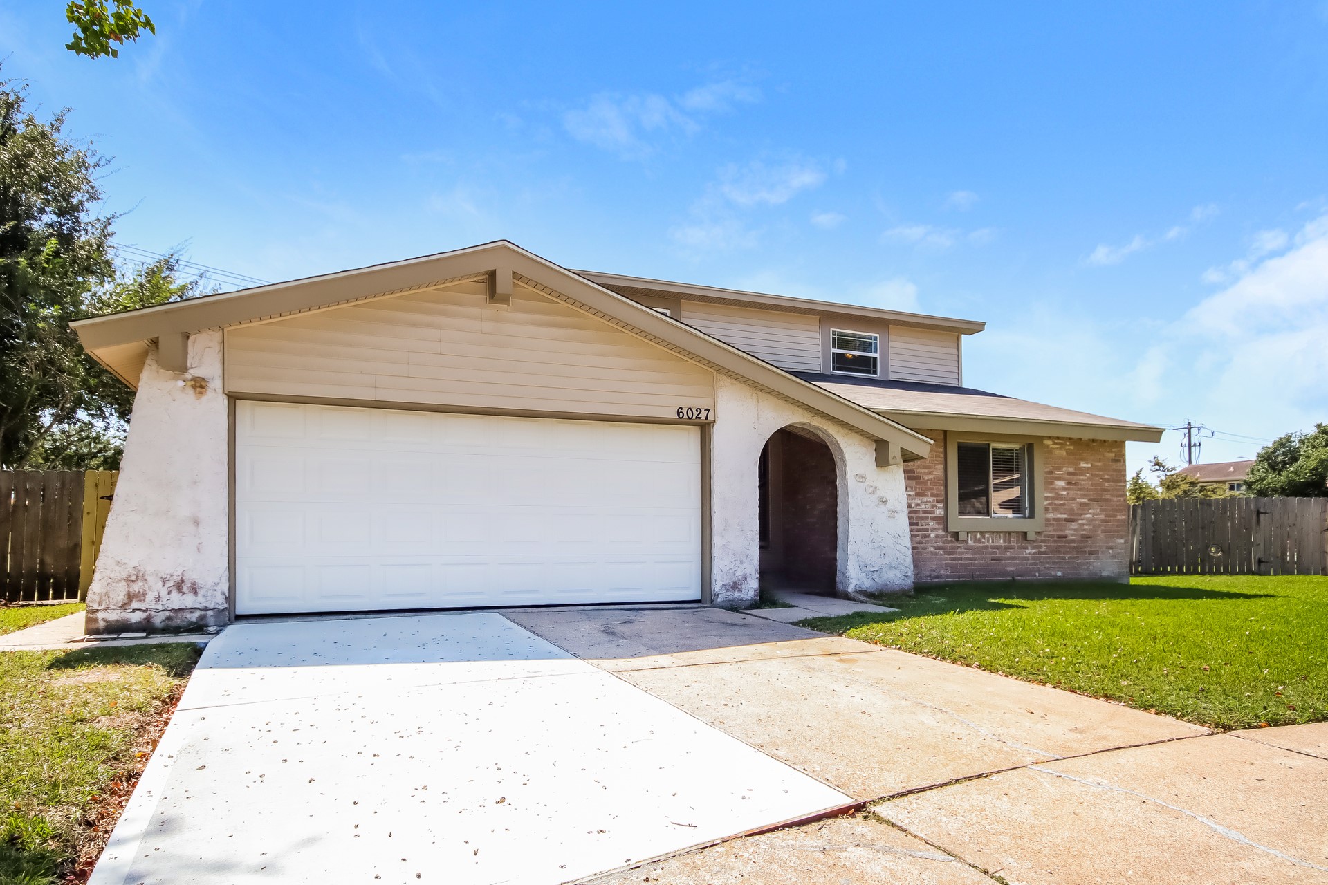6027 Leafwood Circle League City TX 77573