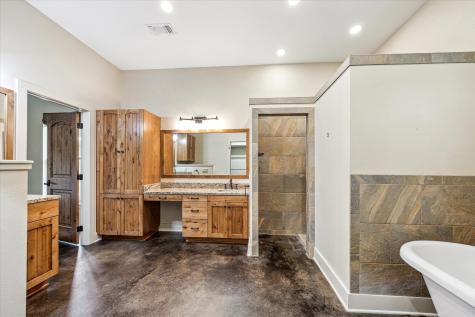 1661 Guenther Road La Grange TX 78945
