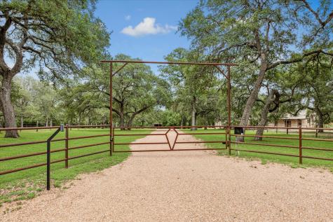 1661 Guenther Road La Grange TX 78945