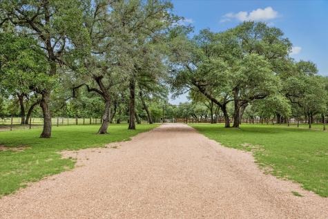 1661 Guenther Road La Grange TX 78945