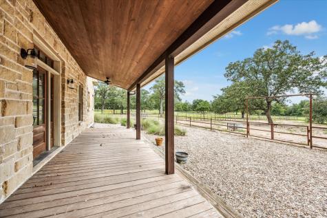 1661 Guenther Road La Grange TX 78945