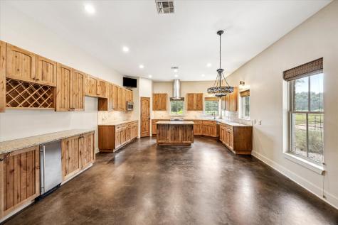 1661 Guenther Road La Grange TX 78945