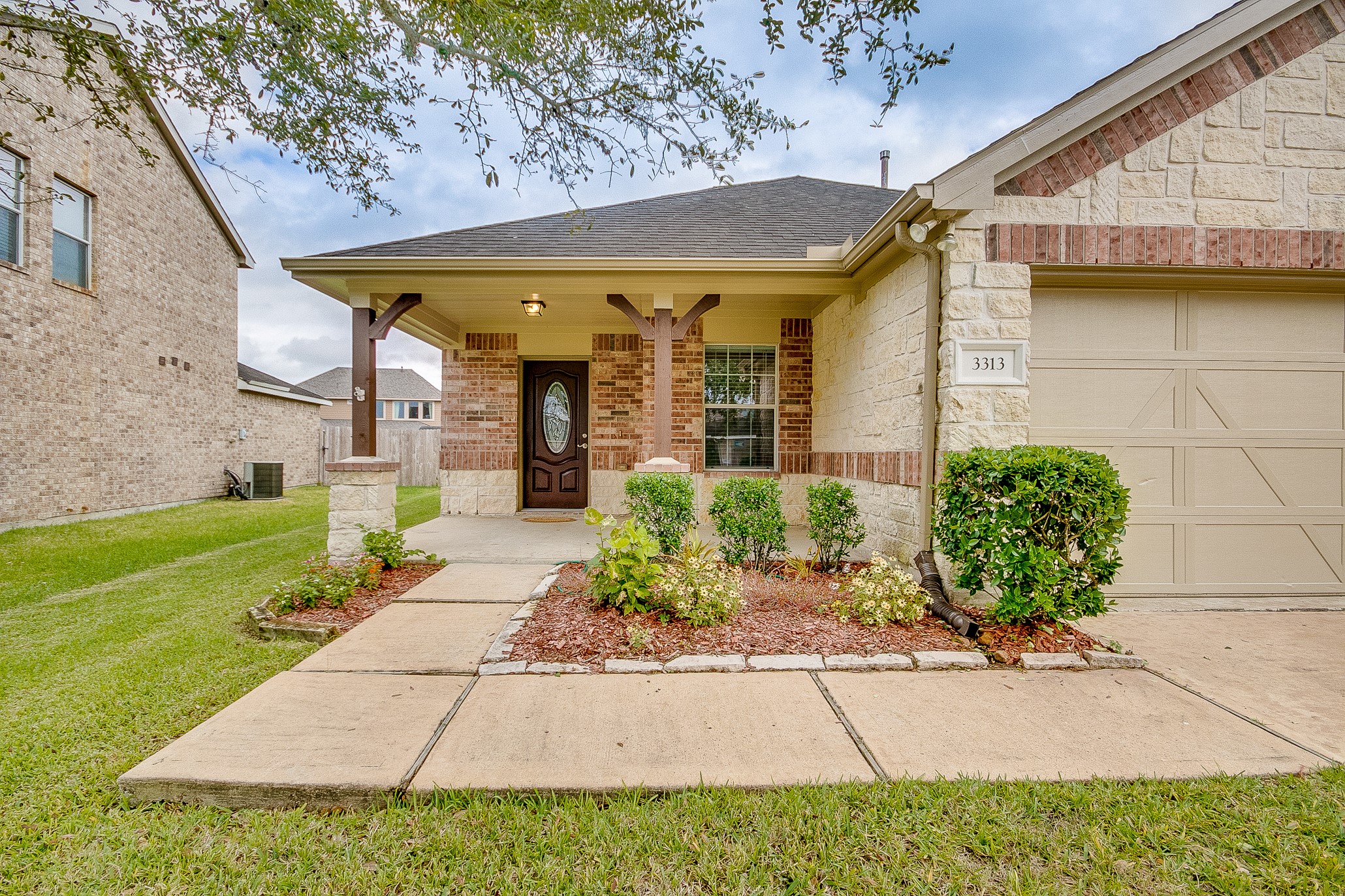 3313 Trail Hollow Drive Pearland TX 77584