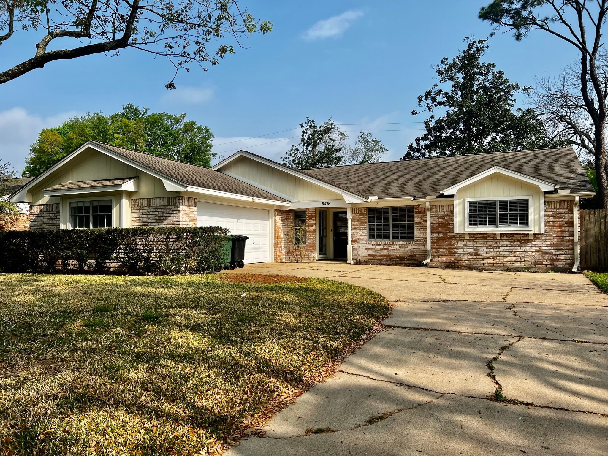 9418 Meadowbriar Lane Houston TX 77063