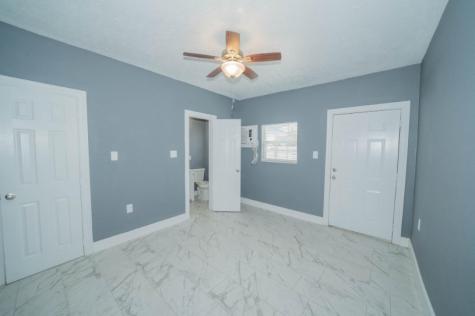 1426 Telephone Road 1bd Houston TX 77023