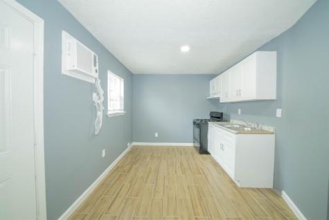 1426 Telephone Road 1bd Houston TX 77023