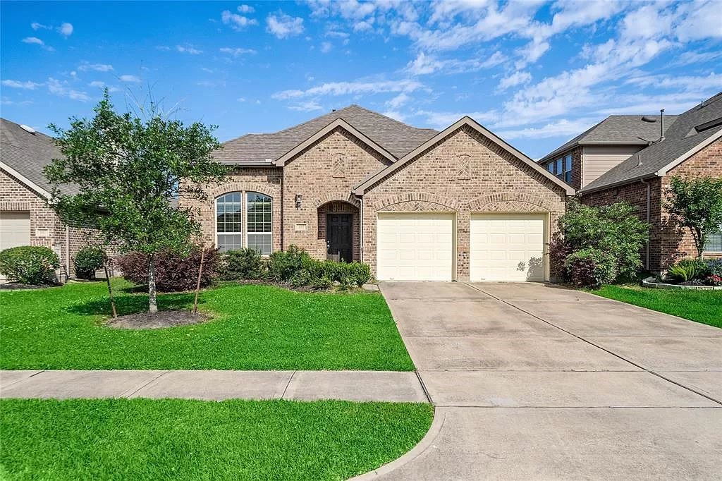 605 Chesterfield Lane League City TX 77573