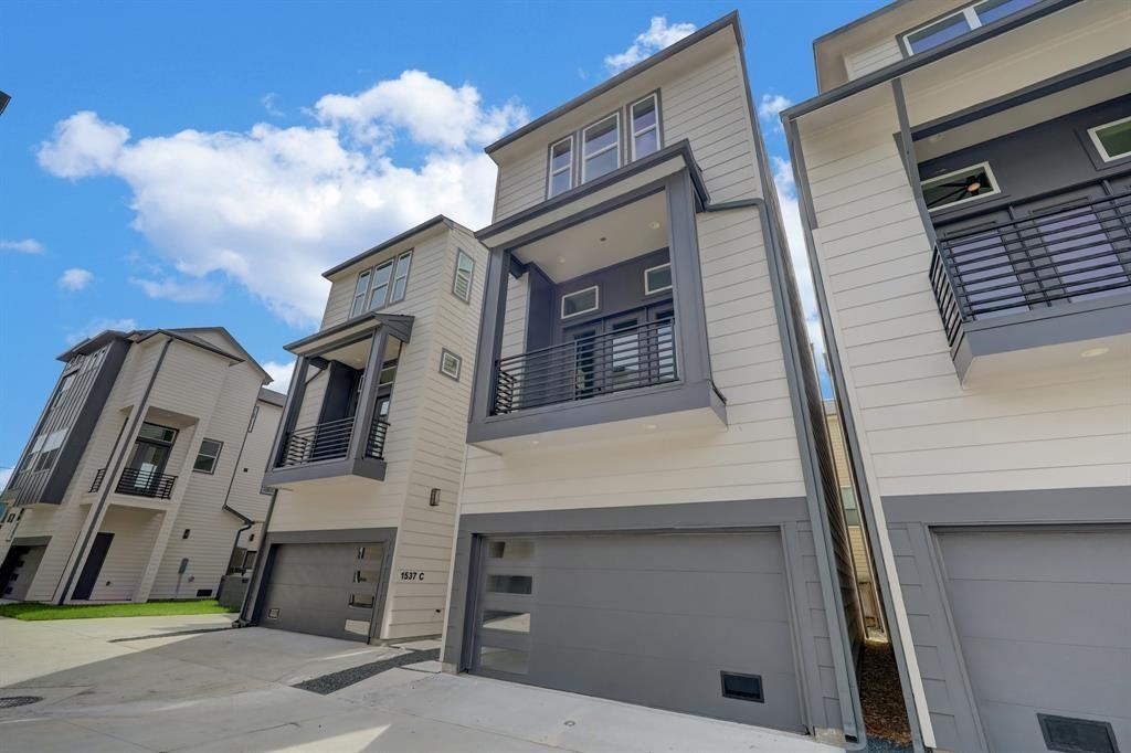 1537 W 24th Street D Houston TX 77008