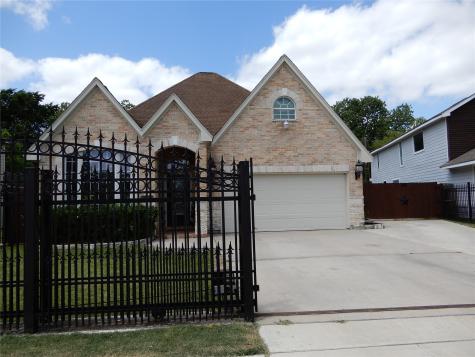 13531 Russ Drive Houston TX 77039