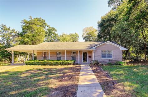 1901 Avenue Q Huntsville TX 77340