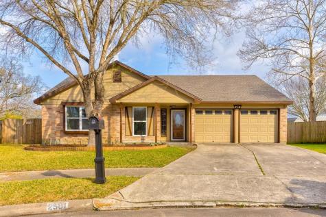 2501 Barton Court League City TX 77573