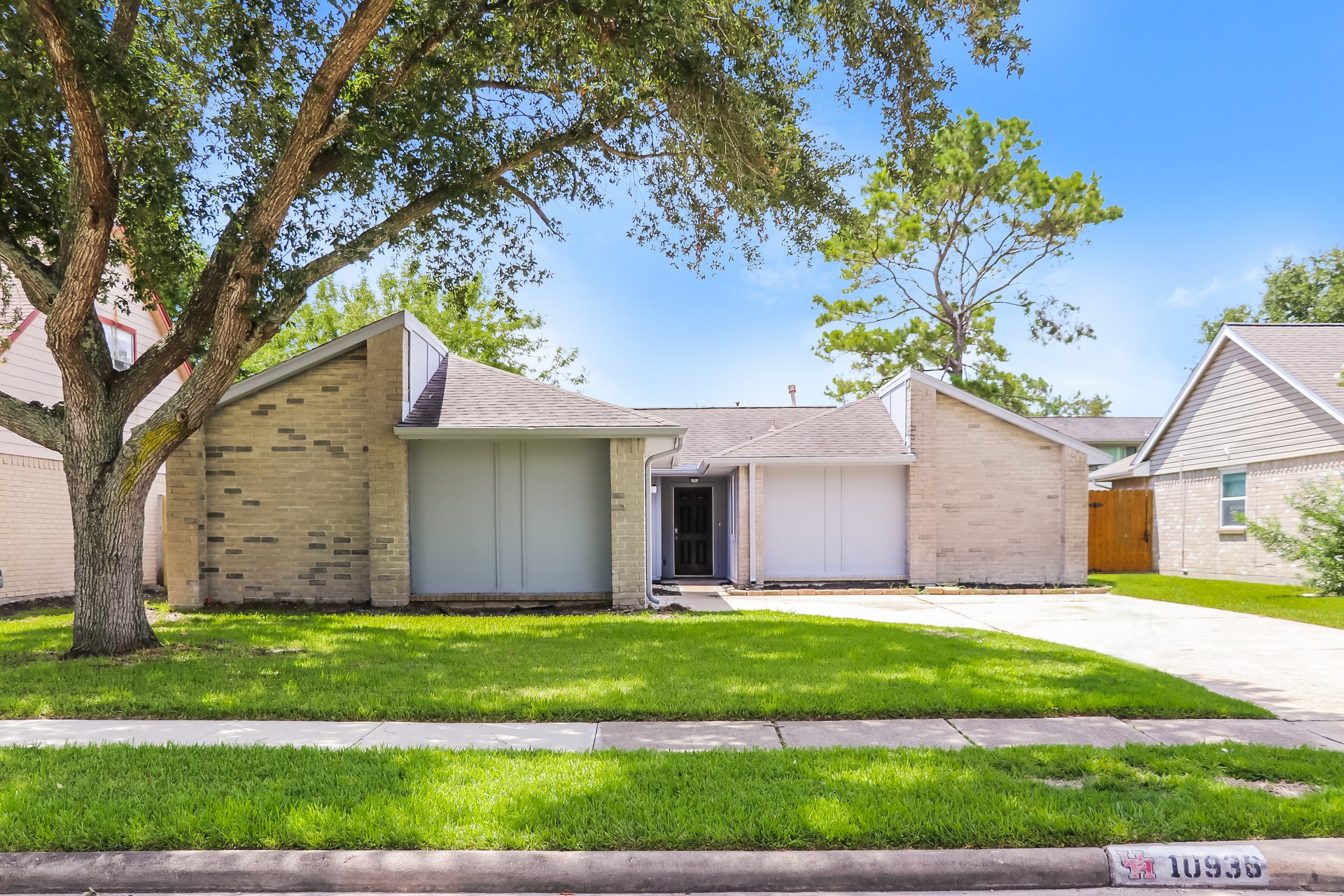 10936 Pinewood Court La Porte TX 77571