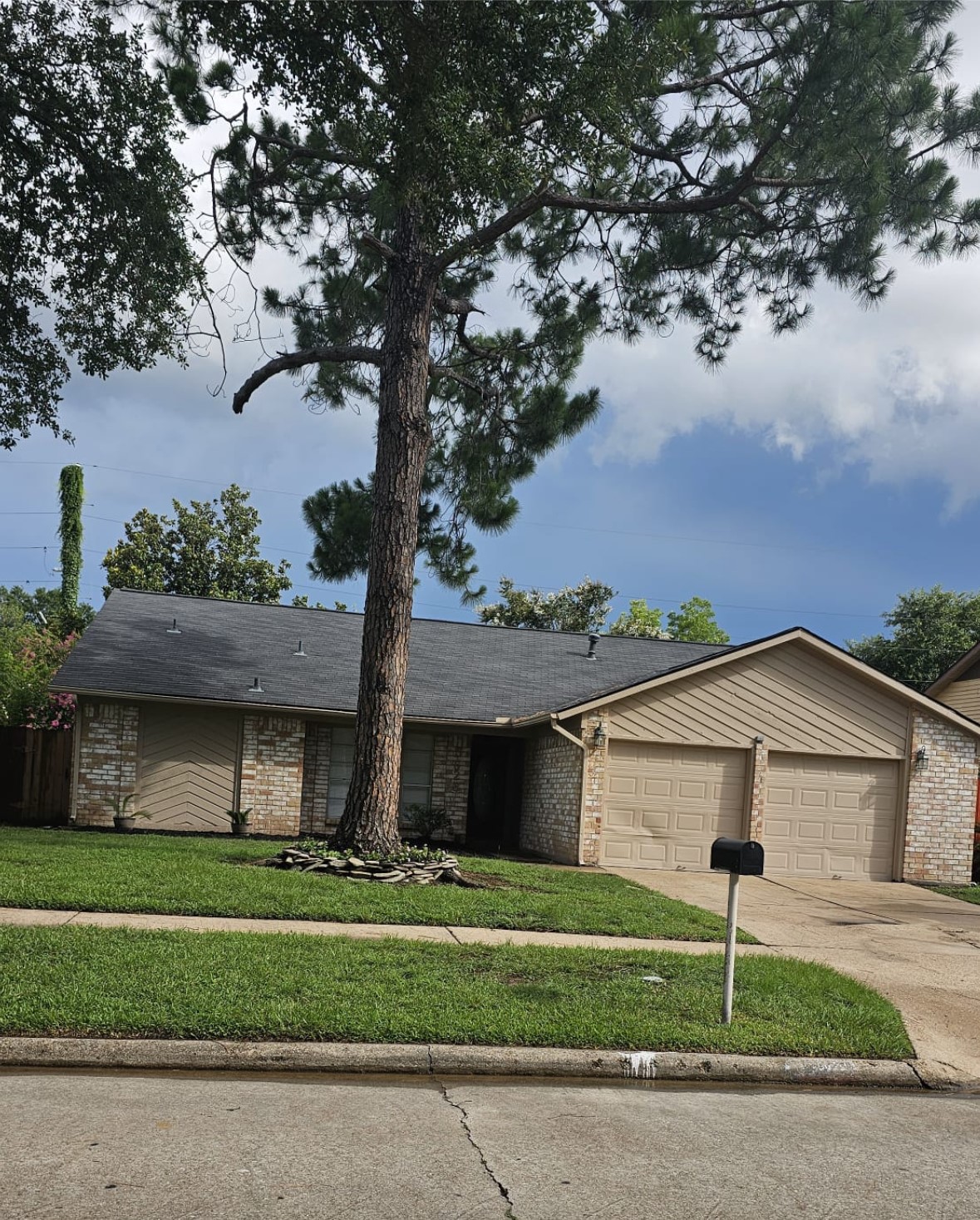 5623 Briarwood Forest Drive Houston TX 77088