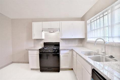 4326 Tareyton Lane Houston TX 77047