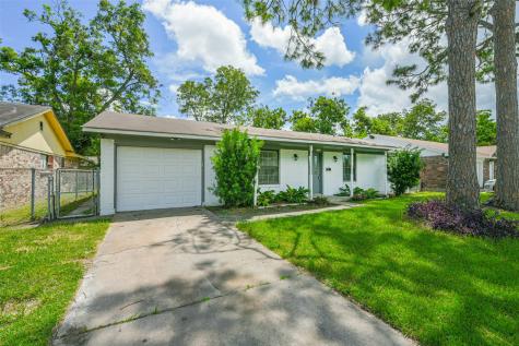 7215 Nightingale Circle Texas City TX 77591