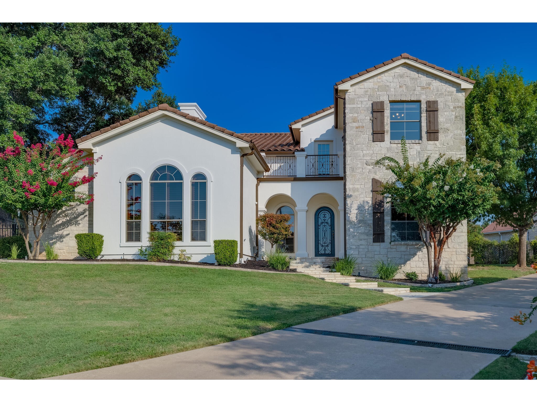 6 Chardon Court The Hills TX 78738