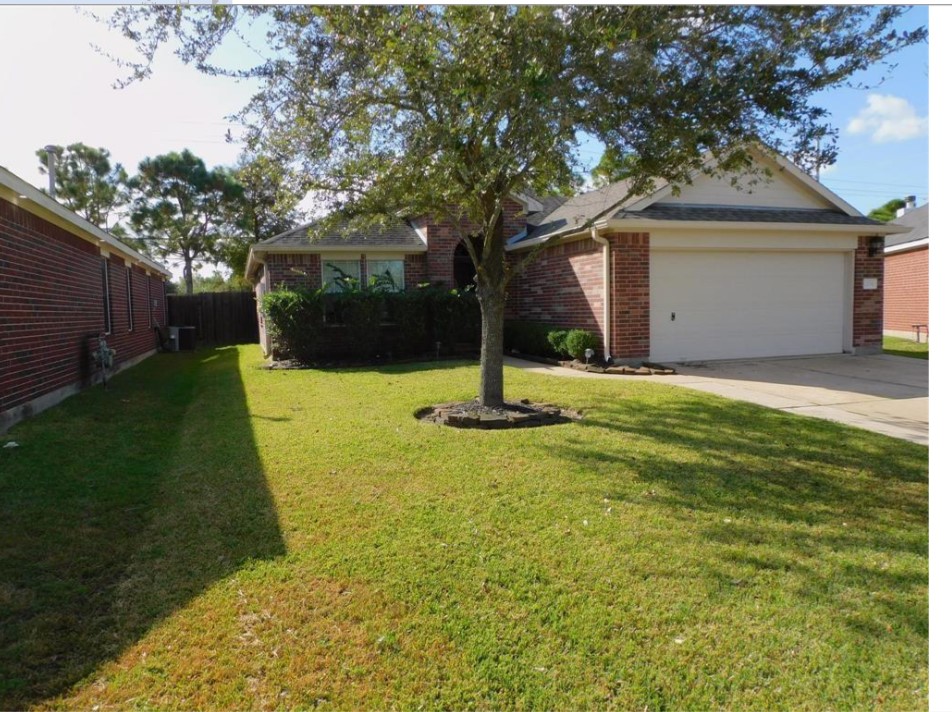 2134 Stoney Brook Drive Deer Park TX 77536