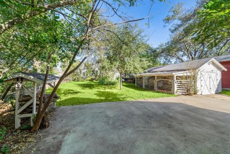 700 W Fifth Street Brenham TX 77833