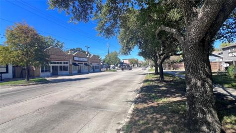 1133 Bayland Avenue Houston TX 77009