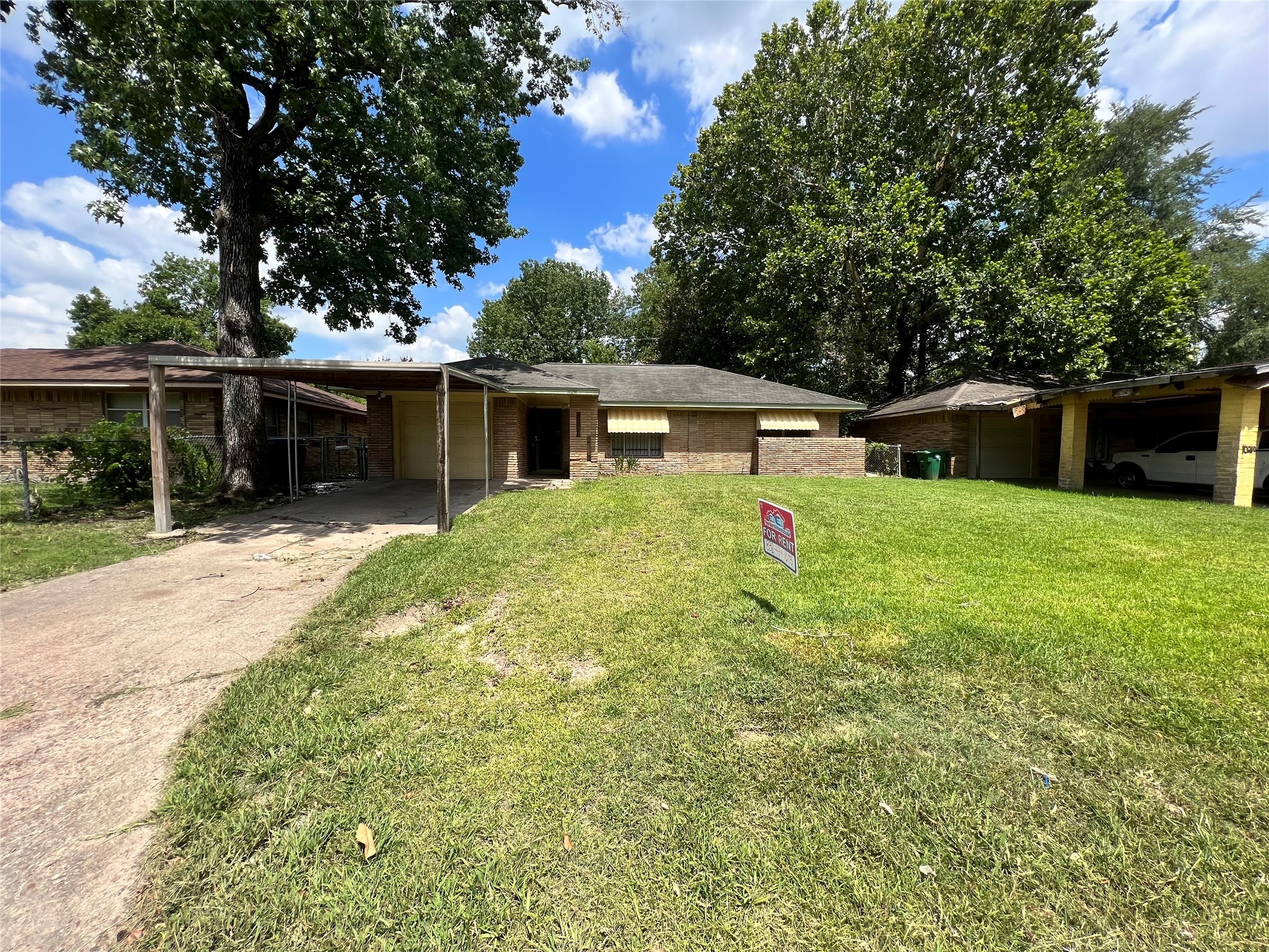 10214 Envoy Street Houston TX 77016