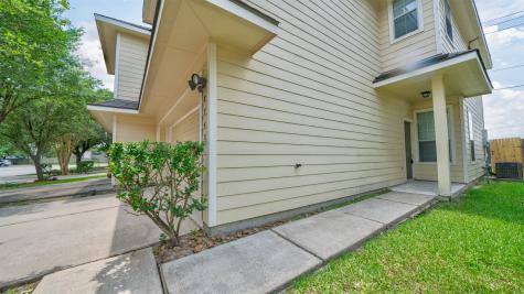 8743 Thistlemoor Lane Houston TX 77044