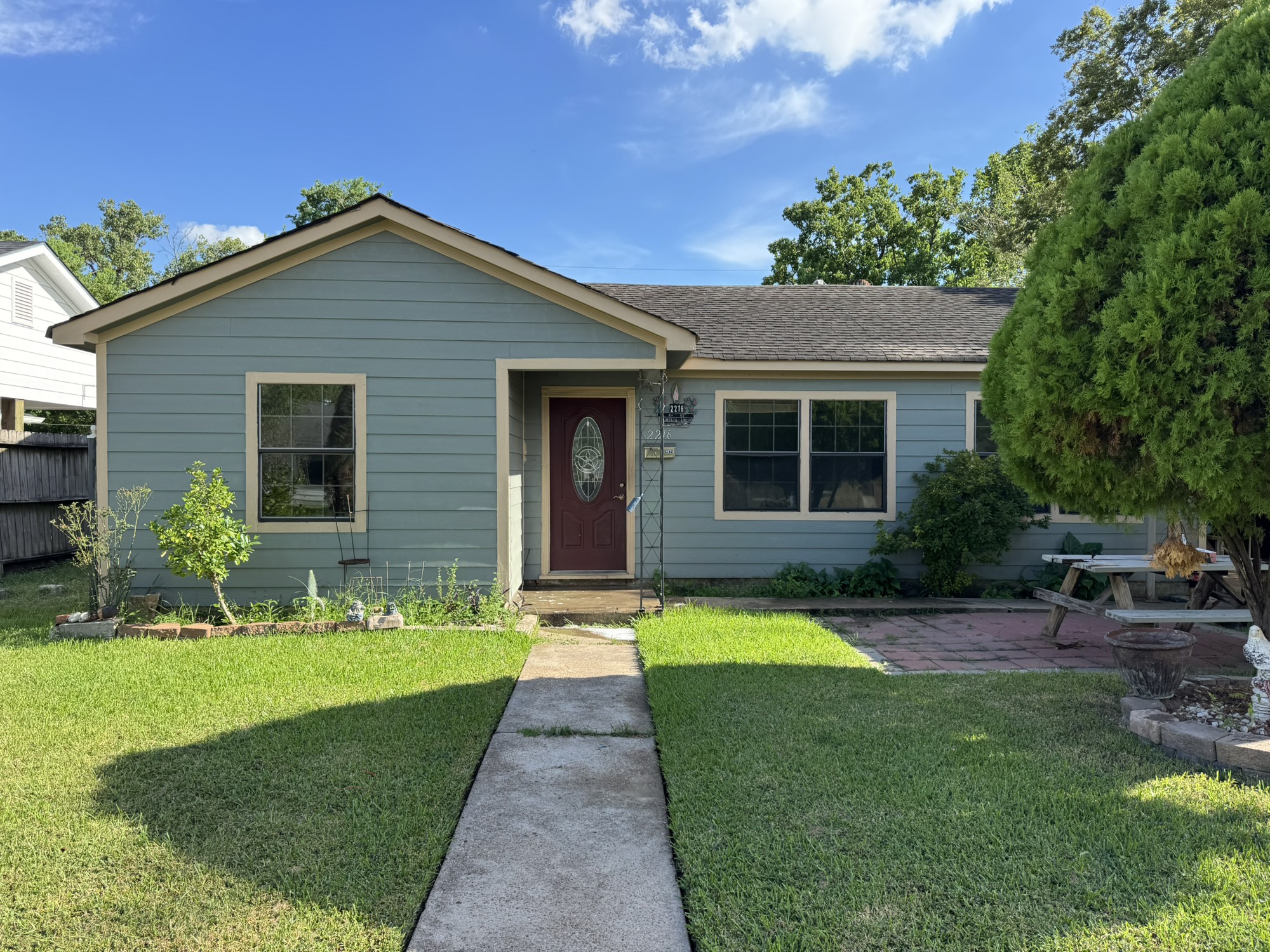 2216 8th Street Galena Park TX 77547