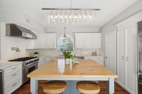 5301 Blossom Street Houston TX 77007