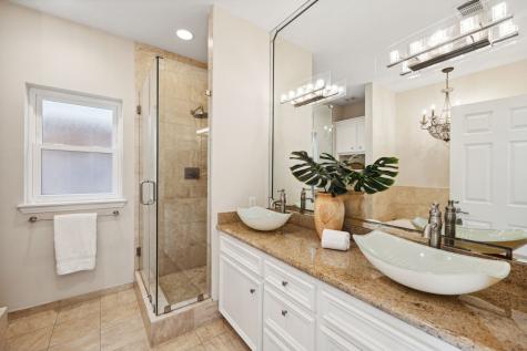 5301 Blossom Street Houston TX 77007