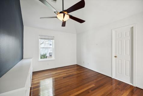 5301 Blossom Street Houston TX 77007