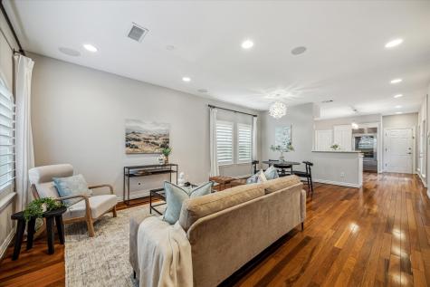 5301 Blossom Street Houston TX 77007