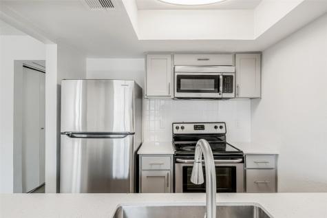 4600 West Pioneer Drive 013 Irving TX 75061