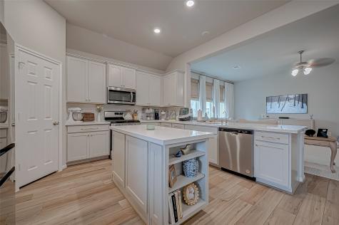 32323 Elmwood Manor Waller TX 77484