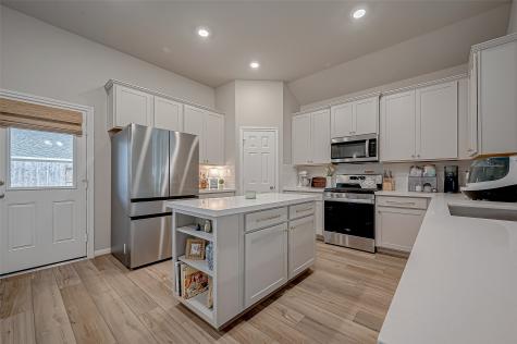 32323 Elmwood Manor Waller TX 77484