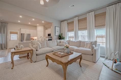 32323 Elmwood Manor Waller TX 77484
