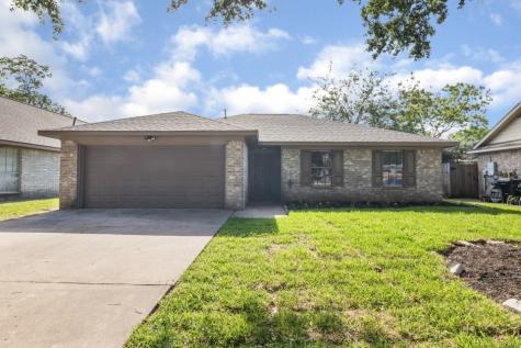 2105 Greenwood Drive Rosenberg TX 77471