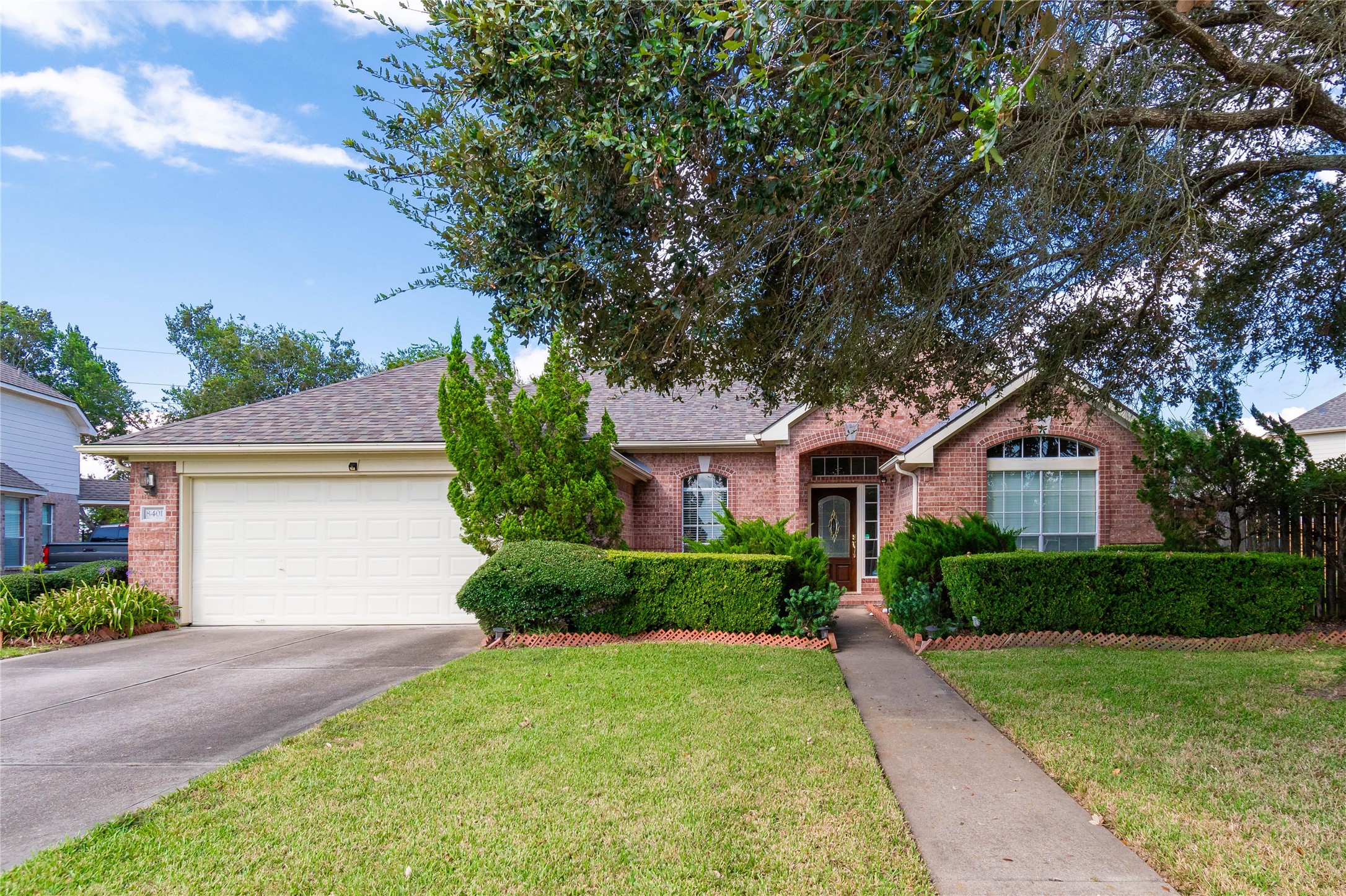 8401 Rayleine Drive Pearland TX 77584