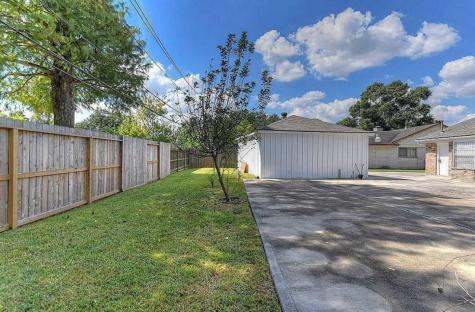 8831 Sandstone Street Houston TX 77036