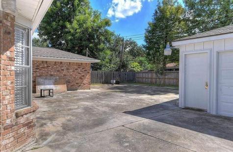 8831 Sandstone Street Houston TX 77036